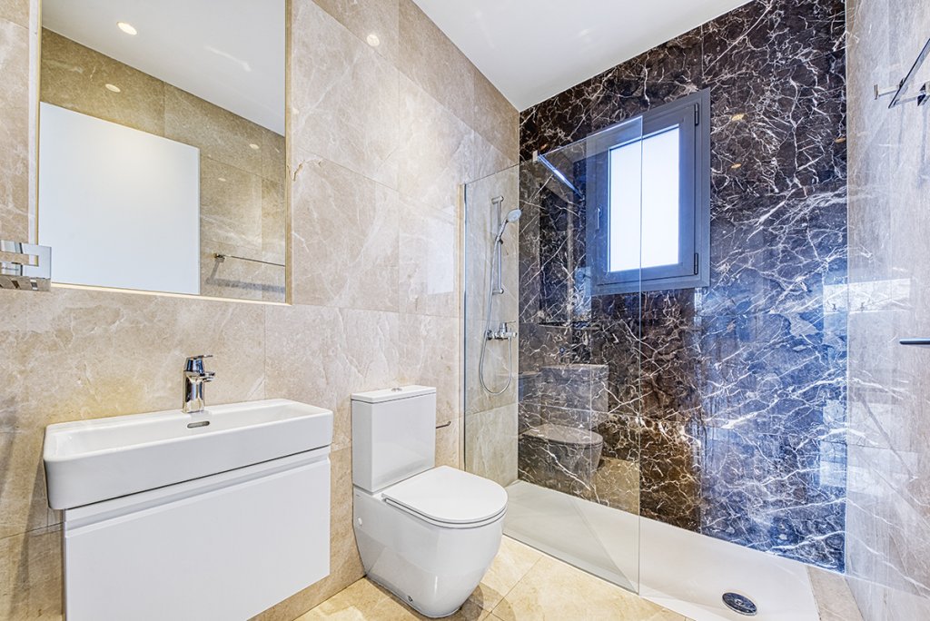 1 BEDROOM FOR RENT (Ref: 2473) - photo 3