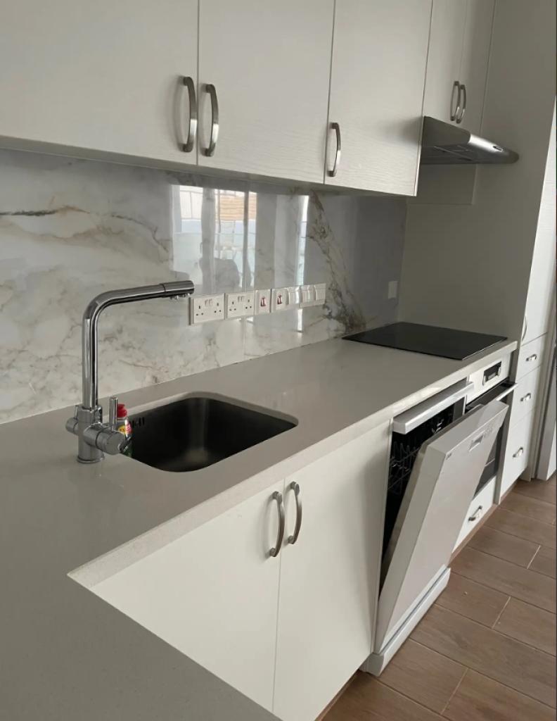 2-Bedroom Apartment (Ref: 2416) - photo 2