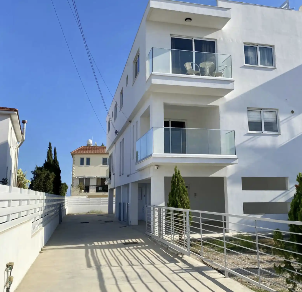 3-bedroom maisonette (Ref: 3853) - photo 2