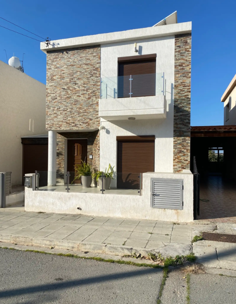 3-Bedroom Villa (Ref: 2411) - photo 1