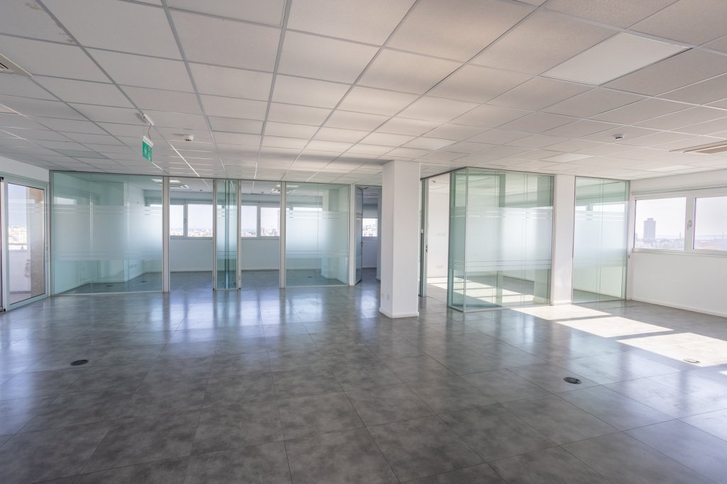 Office Floor (Ref: 2302) - photo 17