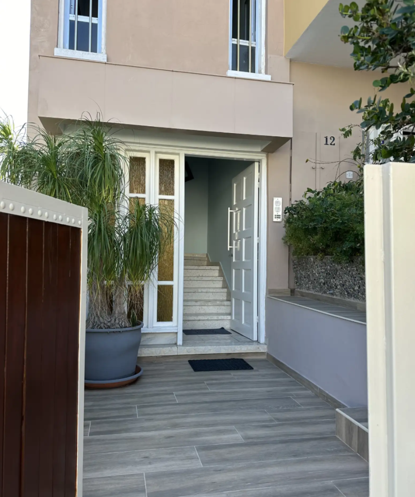 residential bulding for sale (Ref: 3712) - photo 8