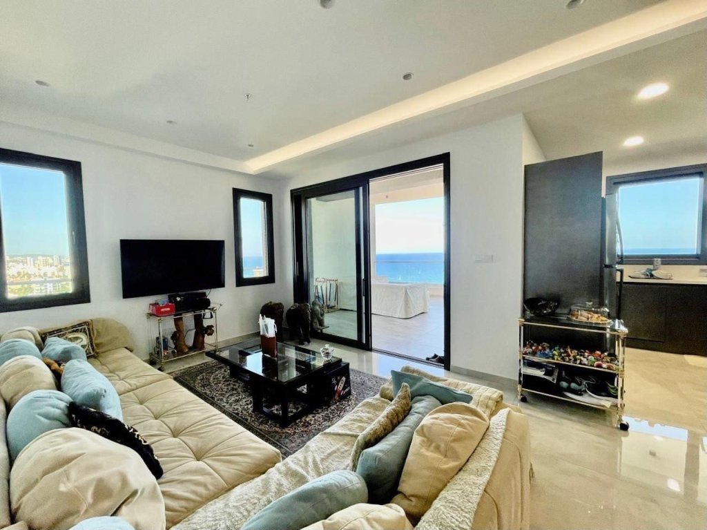 3 BEDROOMS APARTMENT FOR SALE (Ref: 2684) - photo 2
