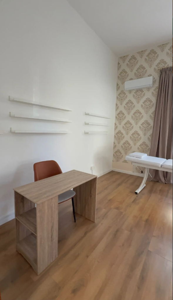 Commercial Property (Ref: 2421) - photo 9